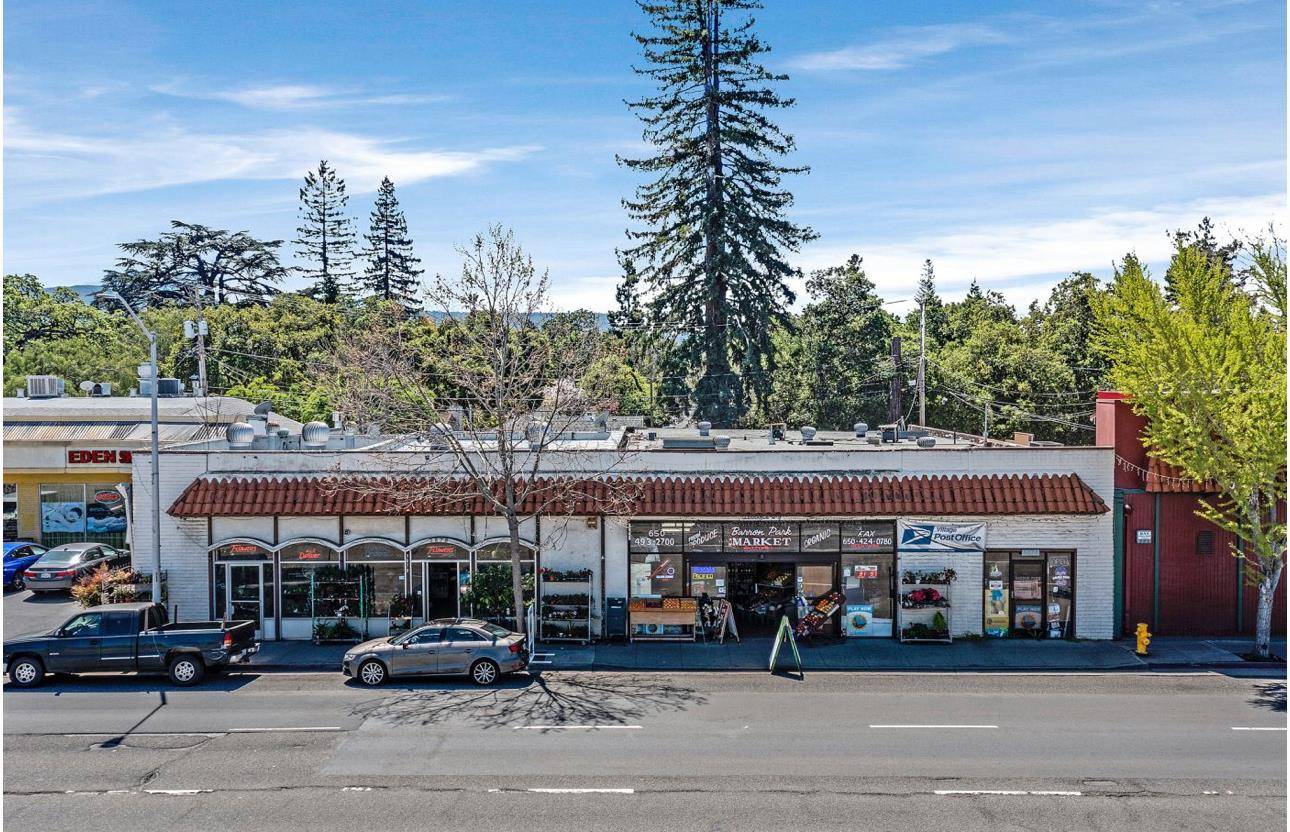 Palo Alto, CA 94306,3876 El Camino Real 3876 - 3878