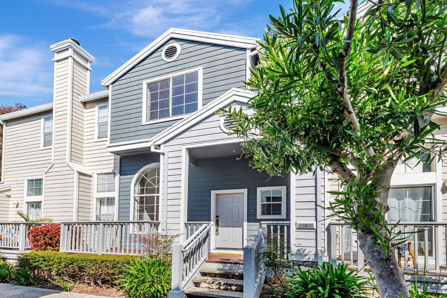 Redwood City, CA 94065,4 Brigantine LN