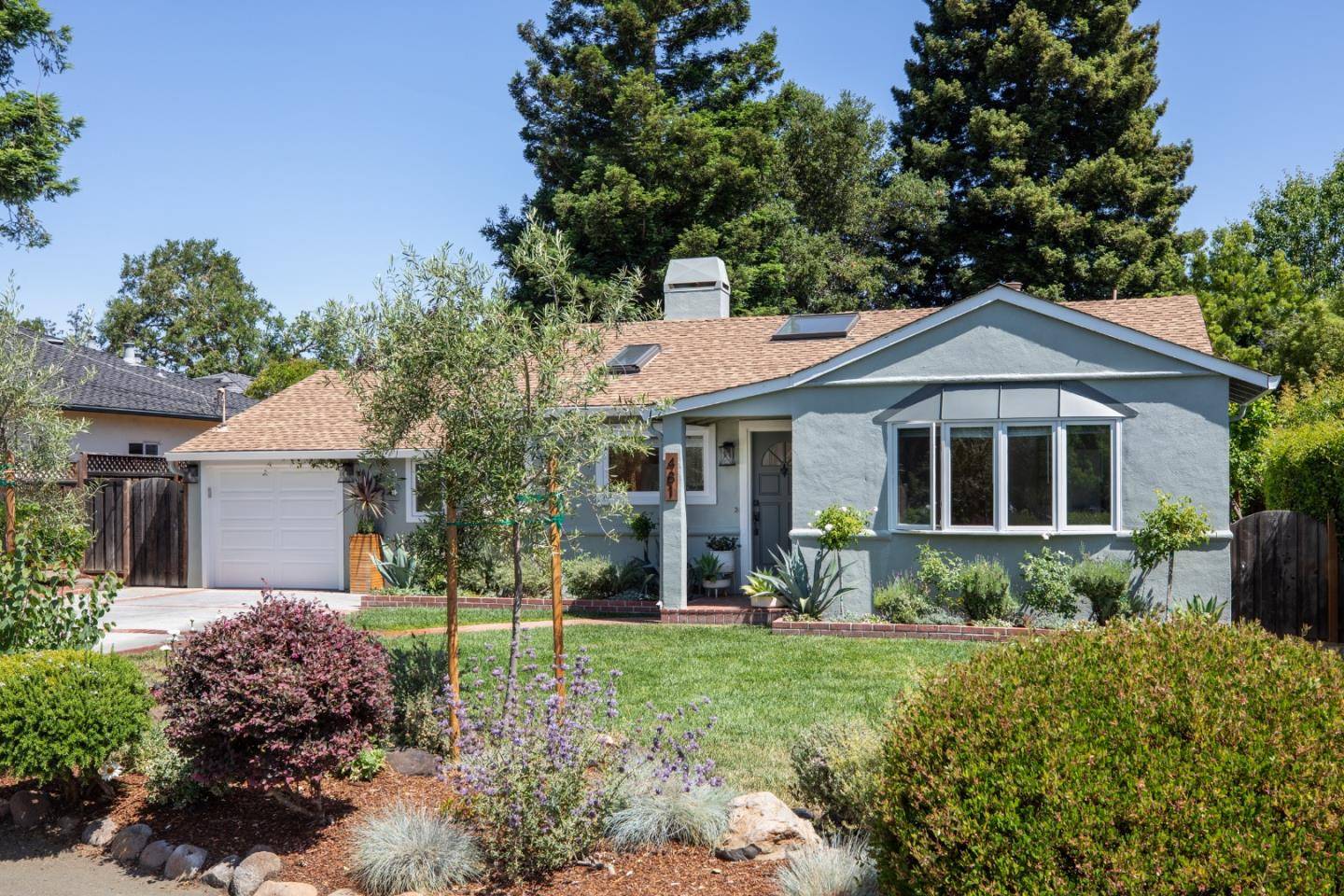 Los Altos, CA 94024,481 San Luis AVE