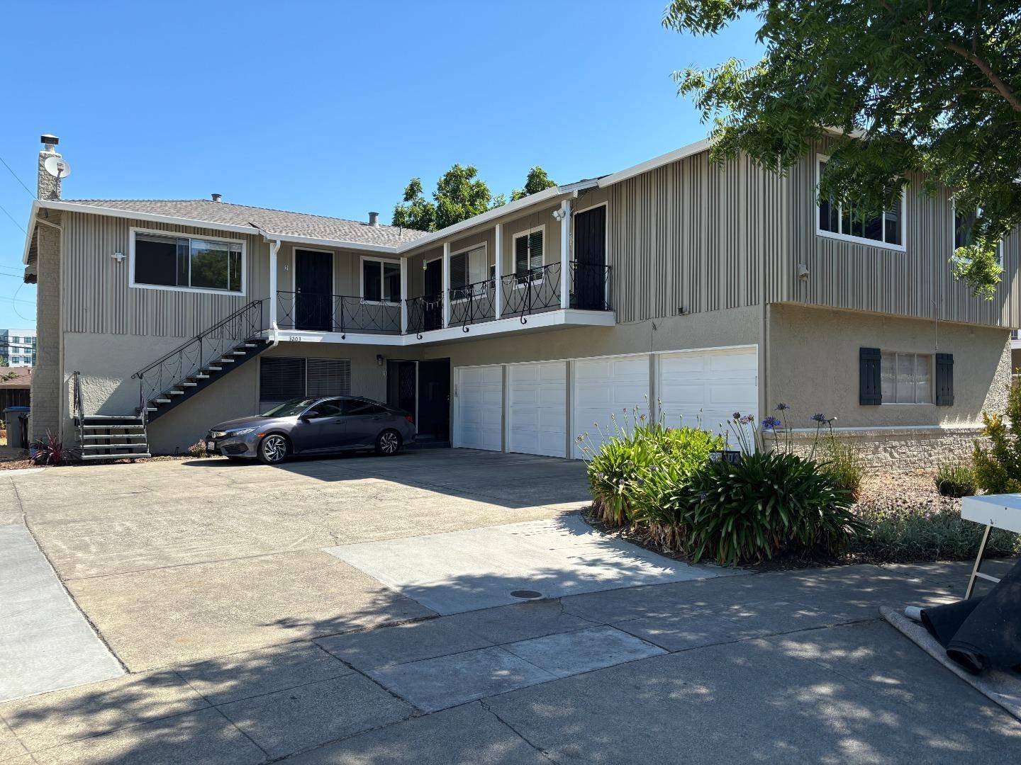 San Jose, CA 95117,3203 Myles CT