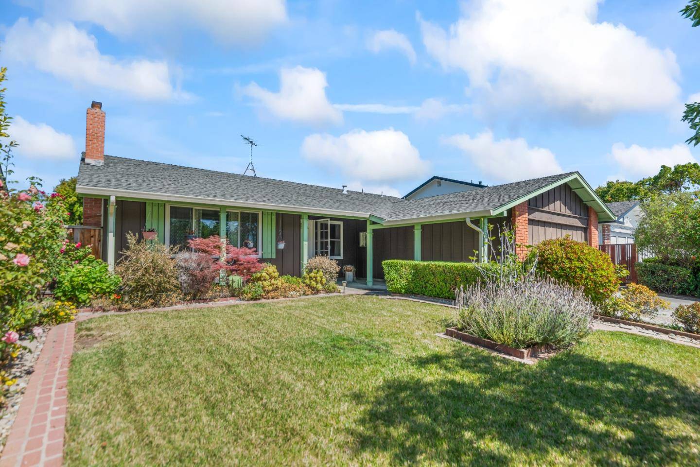 Sunnyvale, CA 94087,1236 Robbia DR