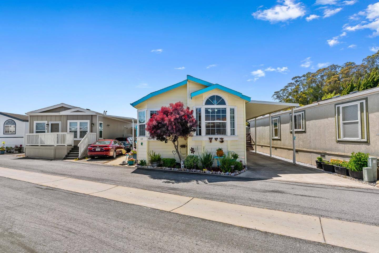 Santa Cruz, CA 95062,1555 Merrill ST 119