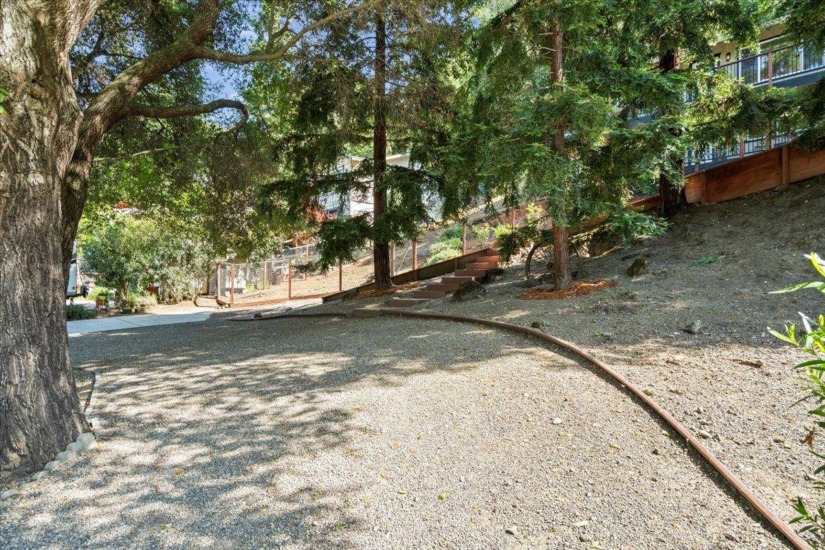 Morgan Hill, CA 95037,17785 Manzanita DR