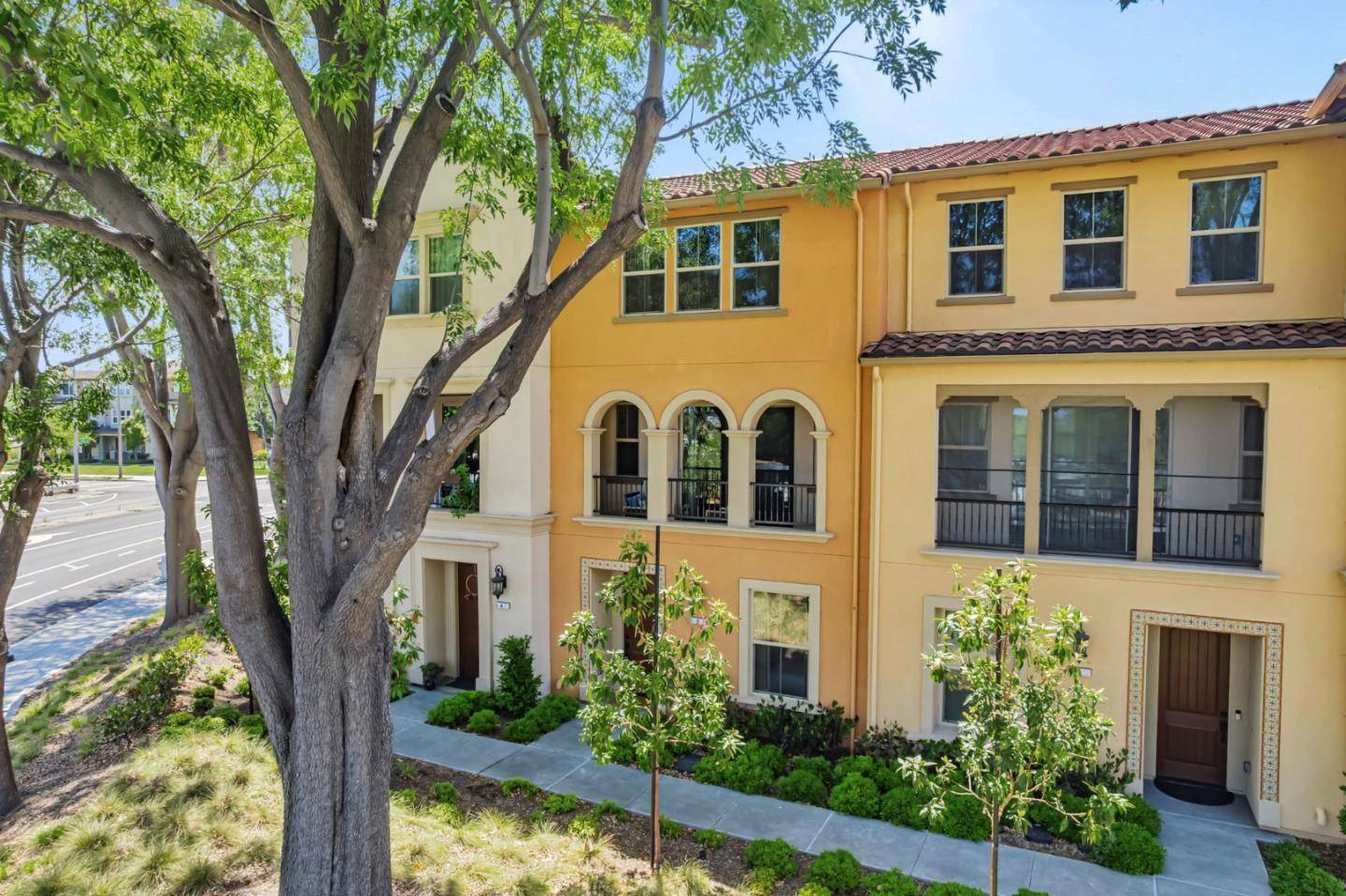 Sunnyvale, CA 94085,1095 Darwin TER 3