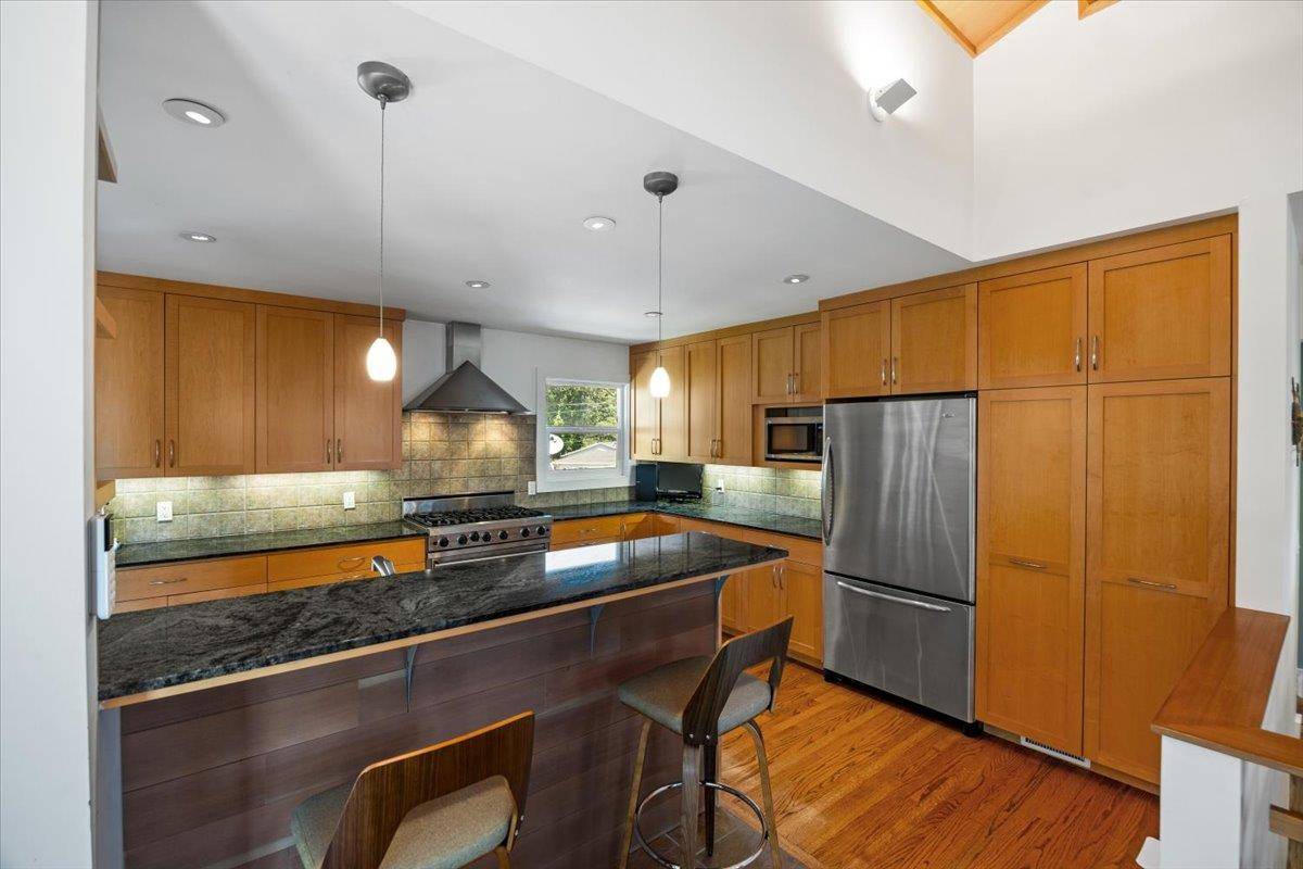 San Bruno, CA 94066,2310 Fleetwood DR