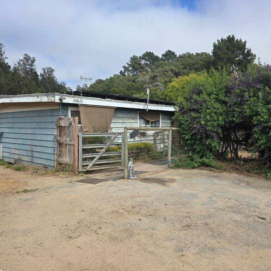 Salinas, CA 93907,19963 Pesante RD