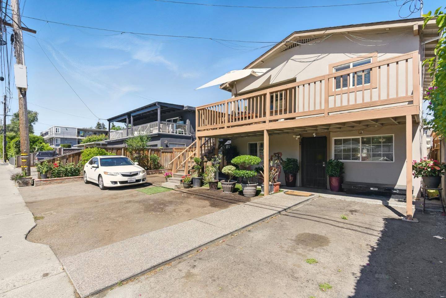 Redwood City, CA 94063,109 Dumbarton AVE