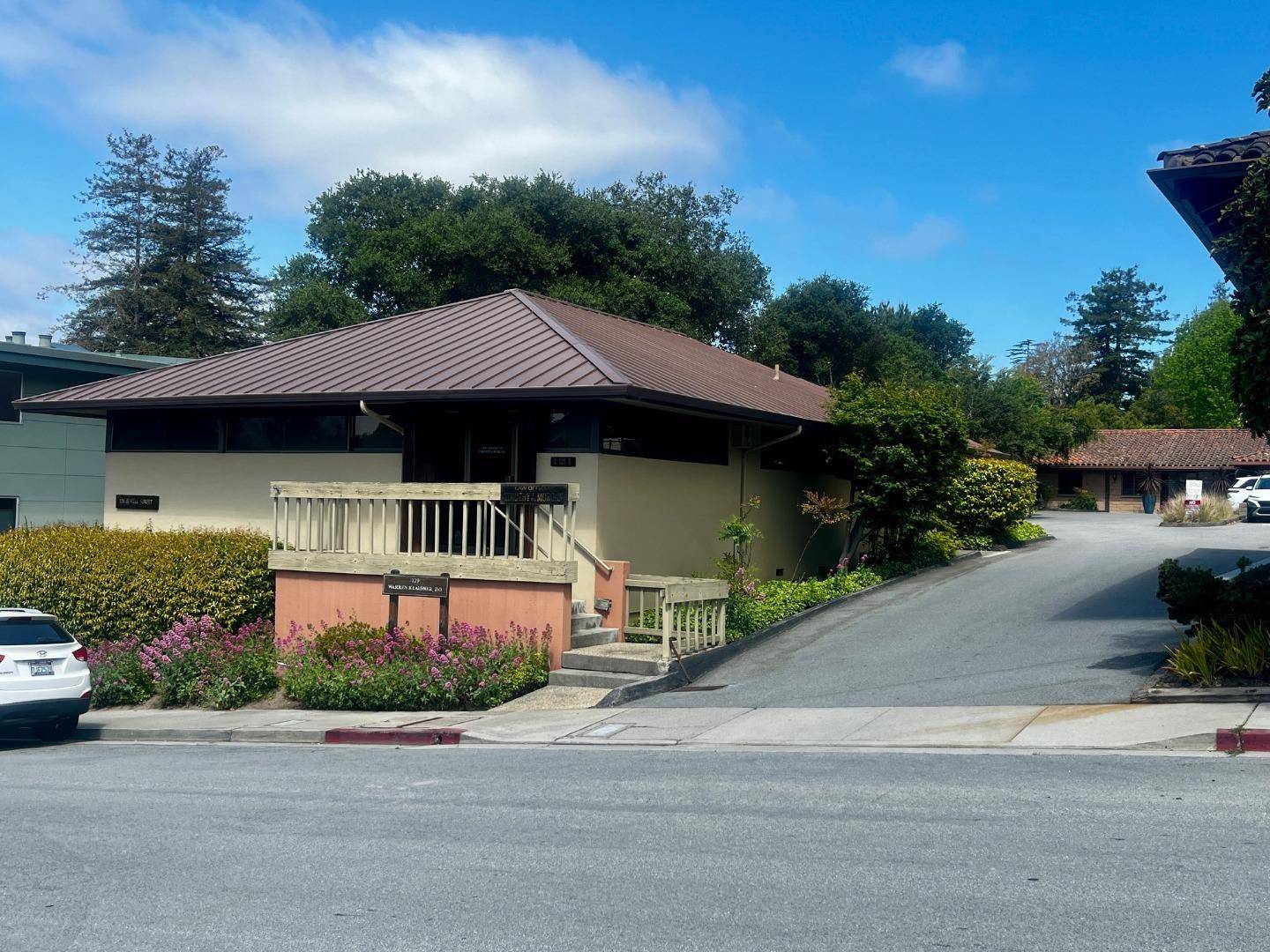 Santa Cruz, CA 95060,121 Jewell ST