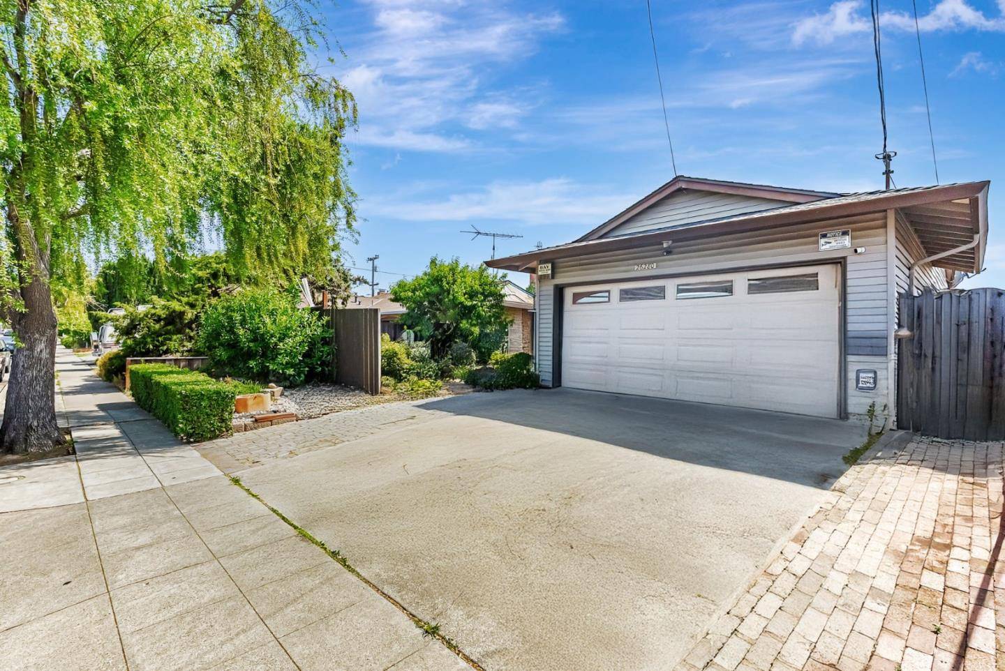 Hayward, CA 94545,26280 Adrian AVE