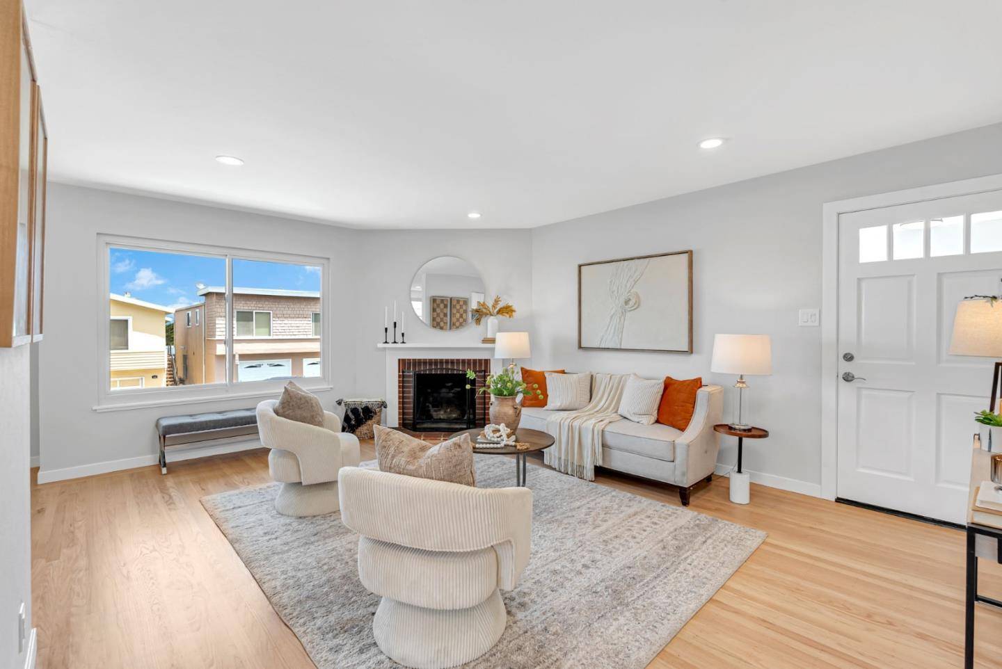 Daly City, CA 94014,285 Alta Vista WAY