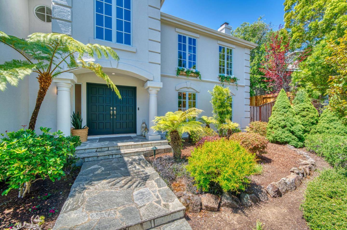 Emerald Hills, CA 94062,904 Wilmington WAY