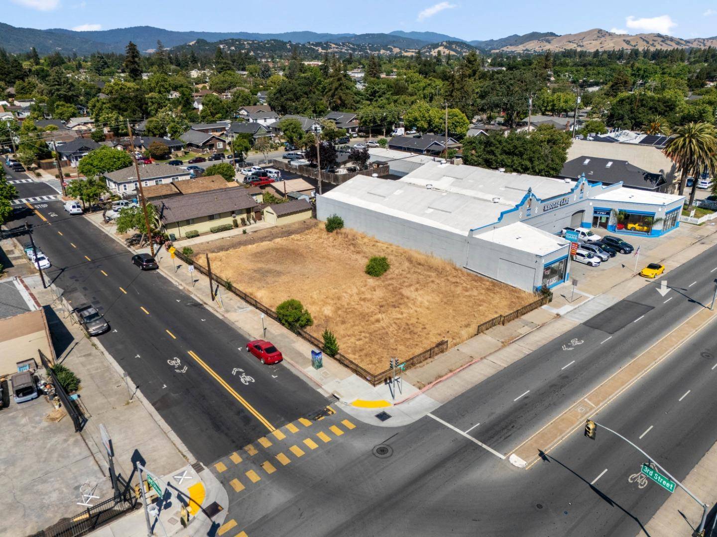 Gilroy, CA 95020,7711 Monterey ST