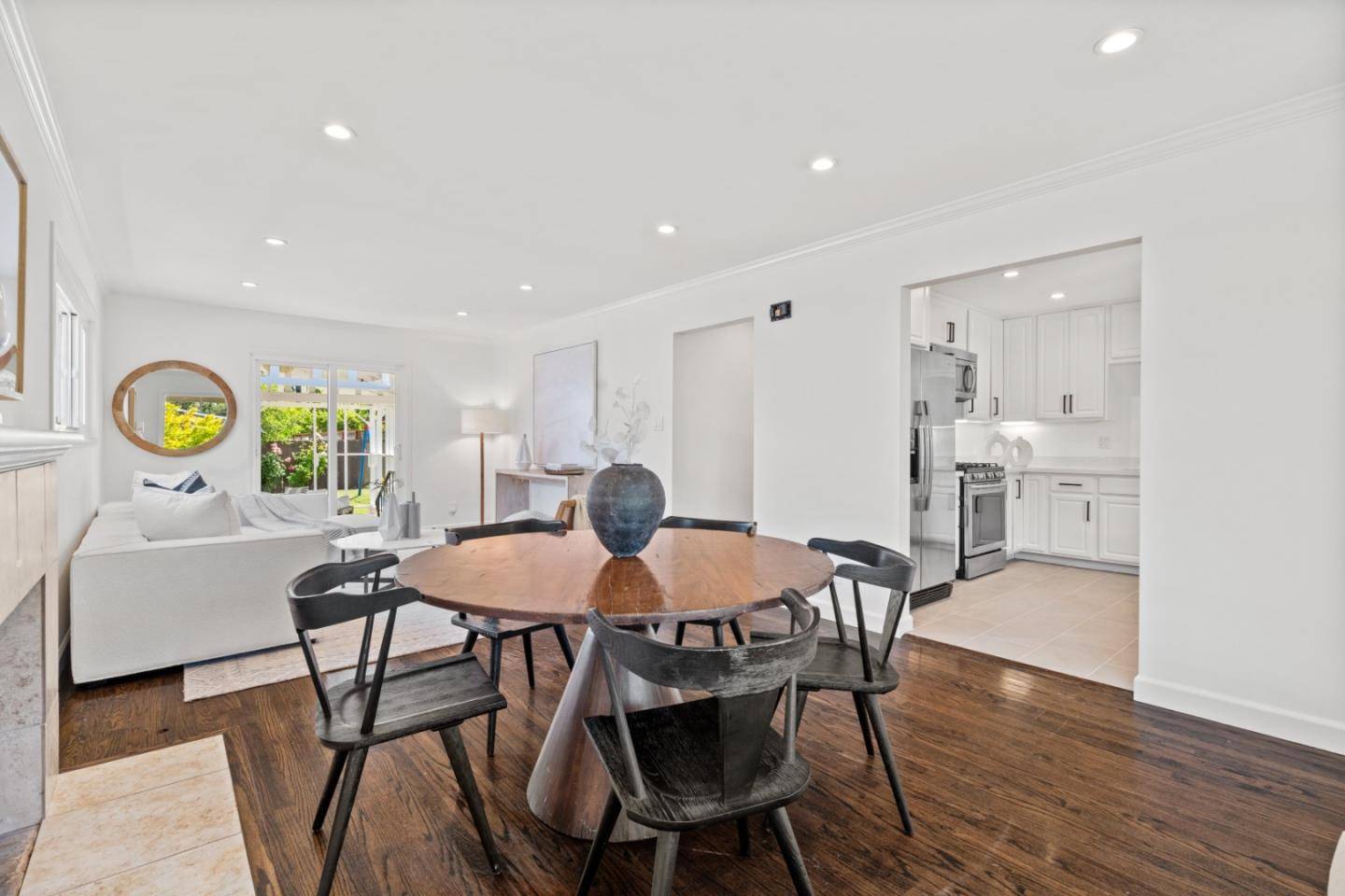 Redwood City, CA 94061,3123 Wessex WAY