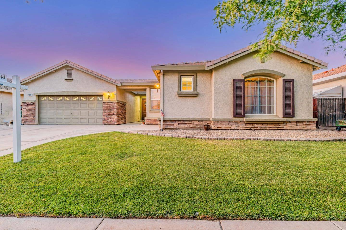 Los Banos, CA 93635,2072 Maximillian CT