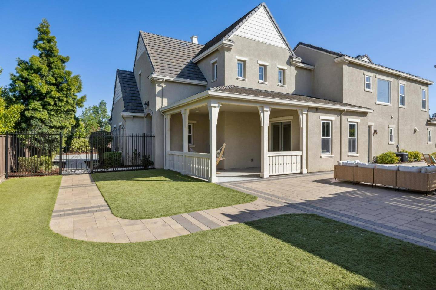 Morgan Hill, CA 95037,19011 Clayton AVE