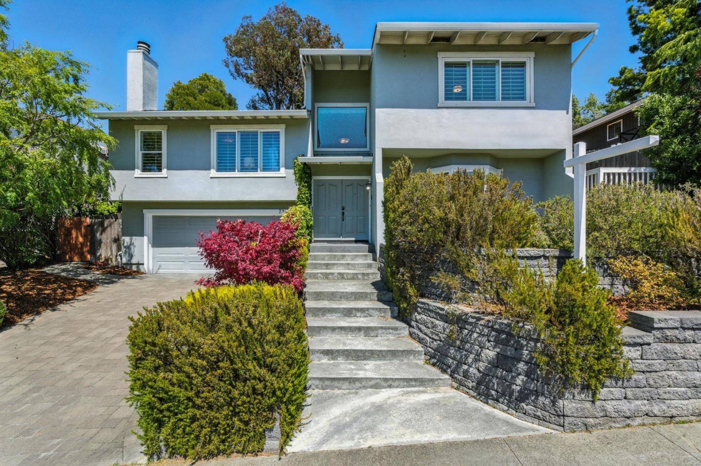 San Carlos, CA 94070,71 Club DR