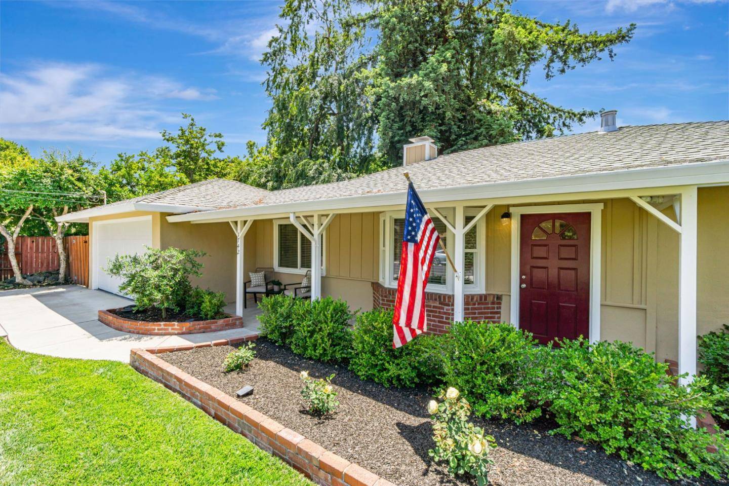 Pleasant Hill, CA 94523,1742 Shirley DR