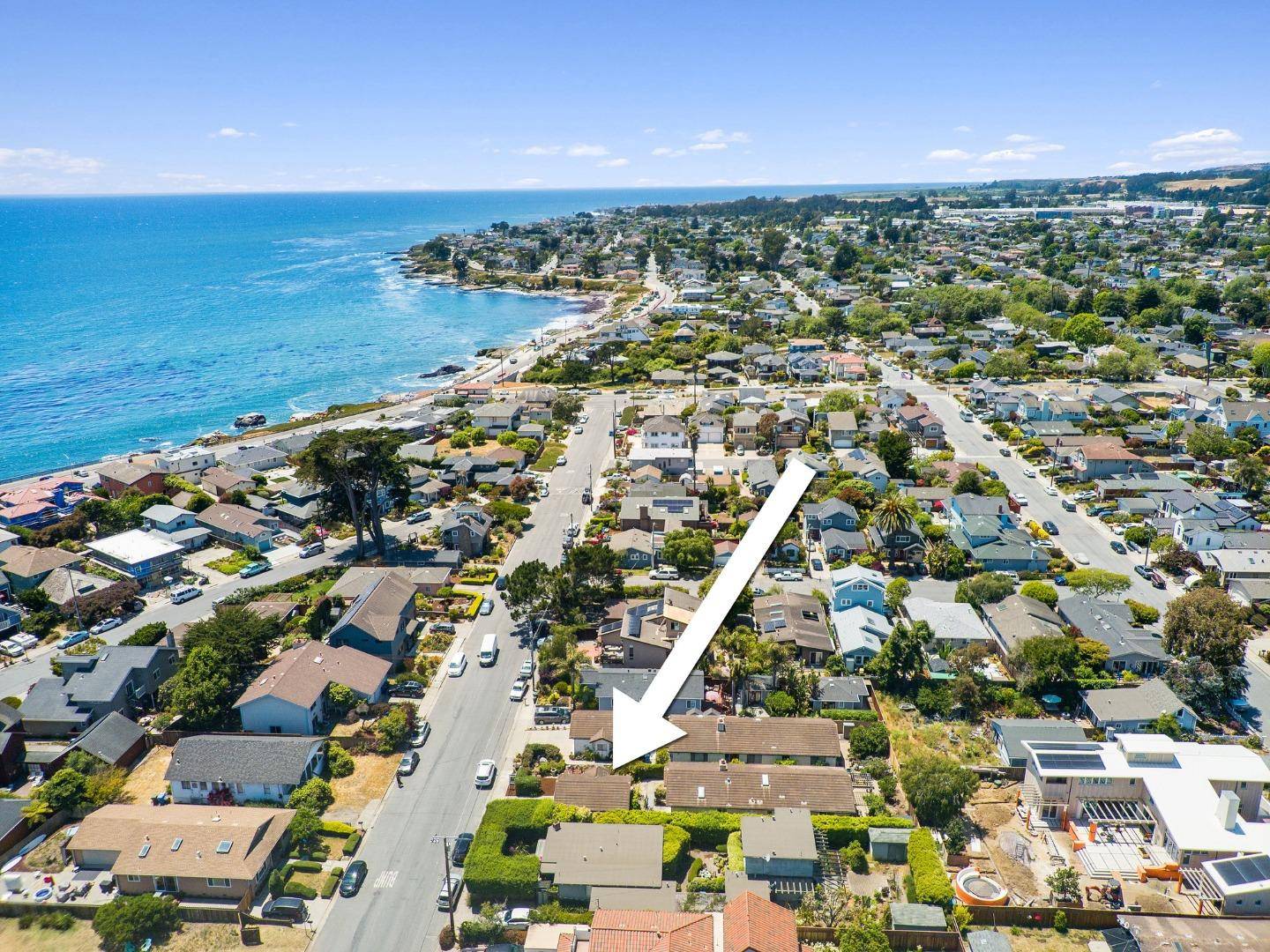 Santa Cruz, CA 95060,816 Pelton AVE