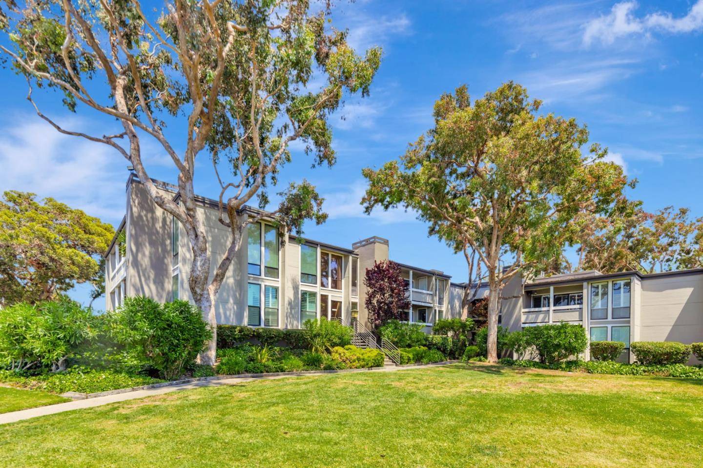 Foster City, CA 94404,1111 Compass LN 106