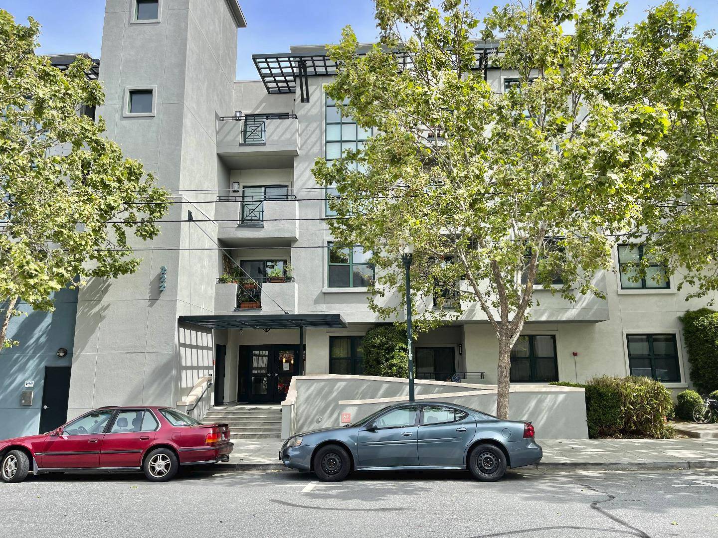 San Mateo, CA 94401,222 8th AVE 216