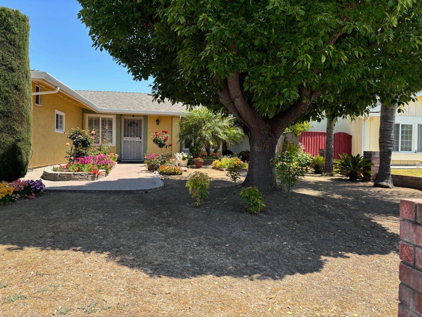 San Jose, CA 95121,1556 Aldrich WAY