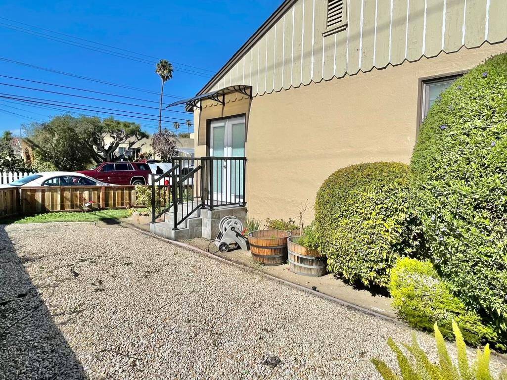 San Mateo, CA 94402,600 7th AVE