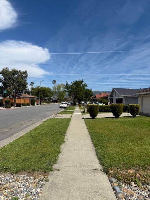 San Jose, CA 95121,1126 Alvernaz Dr