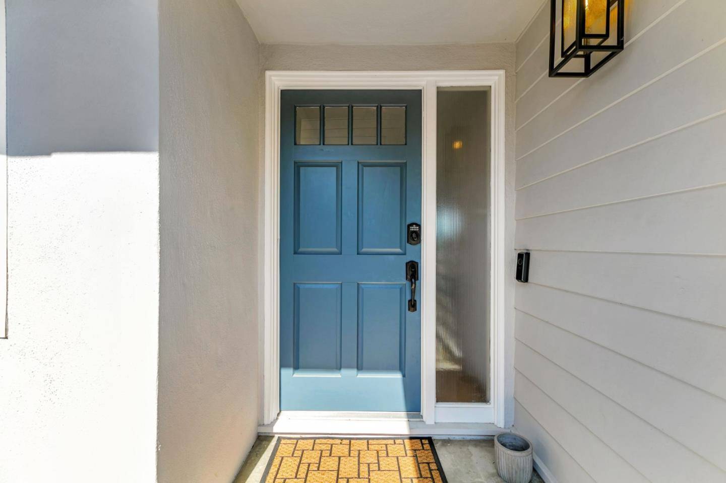 Belmont, CA 94002,3300 Plateau DR
