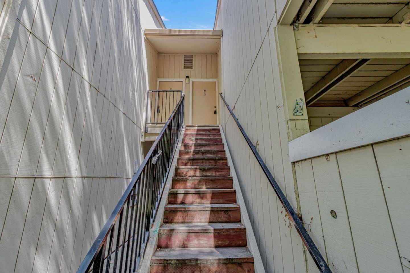 Santa Clara, CA 95051,3033 Kaiser DR H
