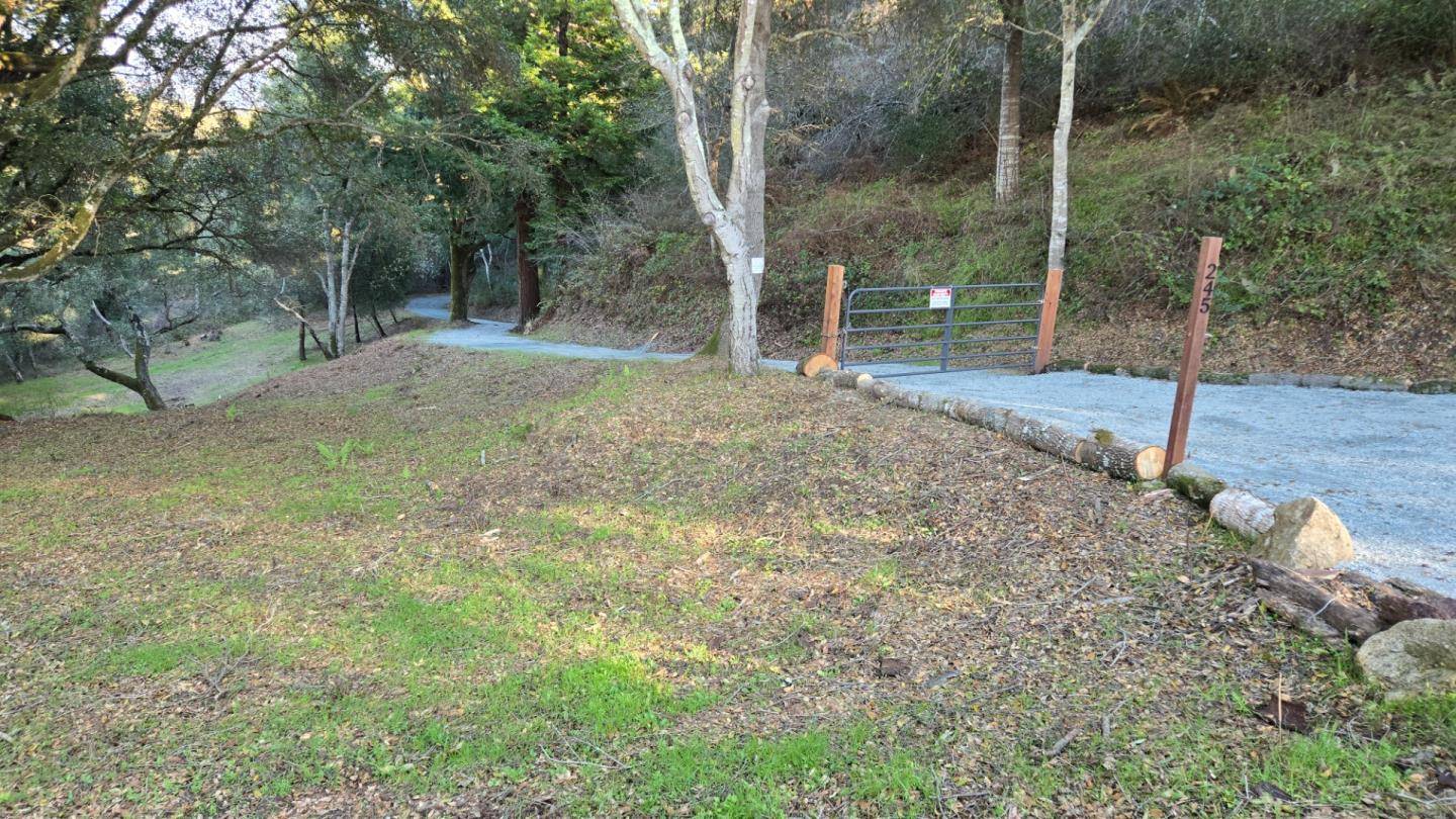 Watsonville, CA 95076,245 Gillette RD