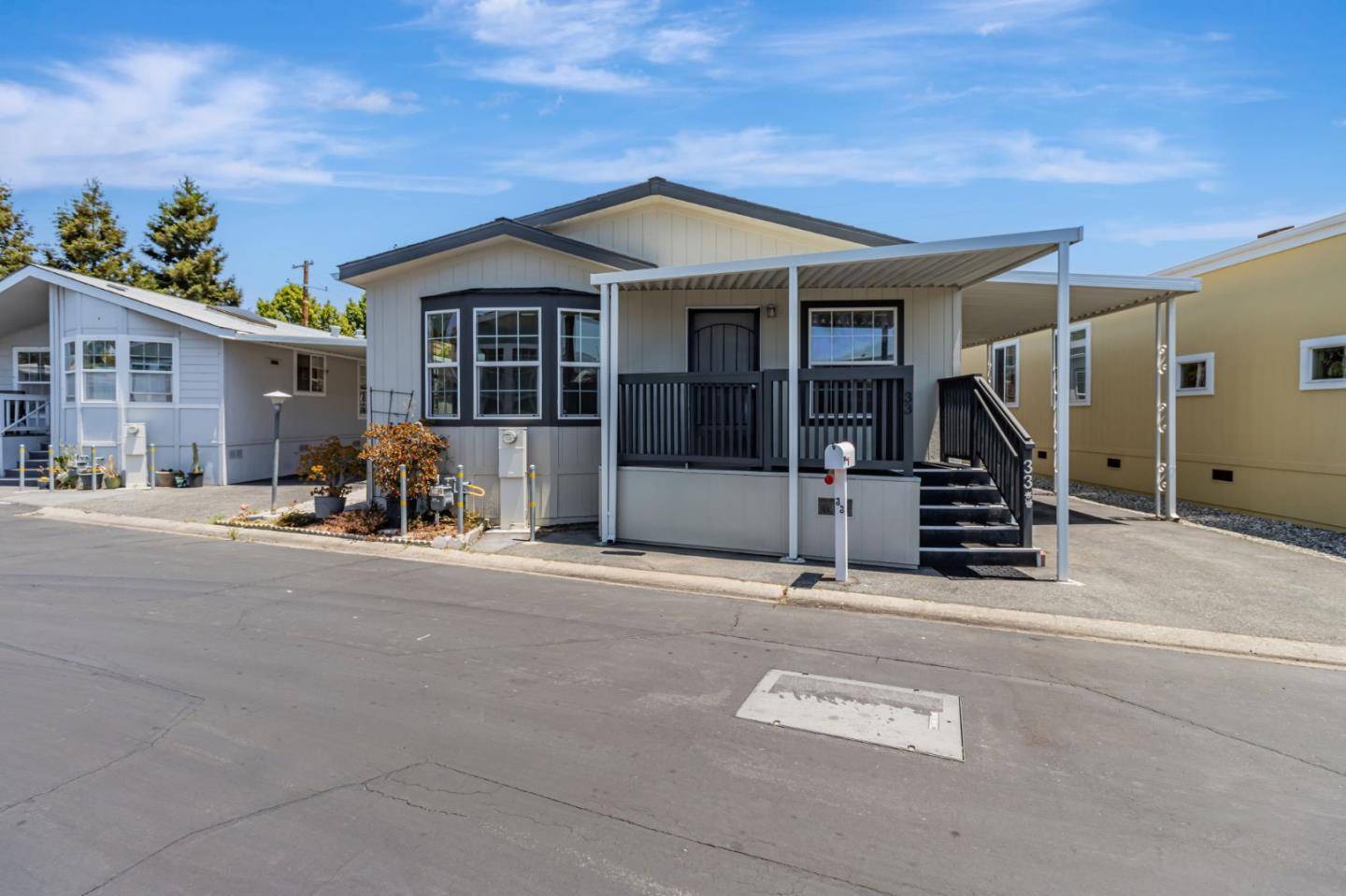 Mountain View, CA 94041,325 Sylvan AVE 33