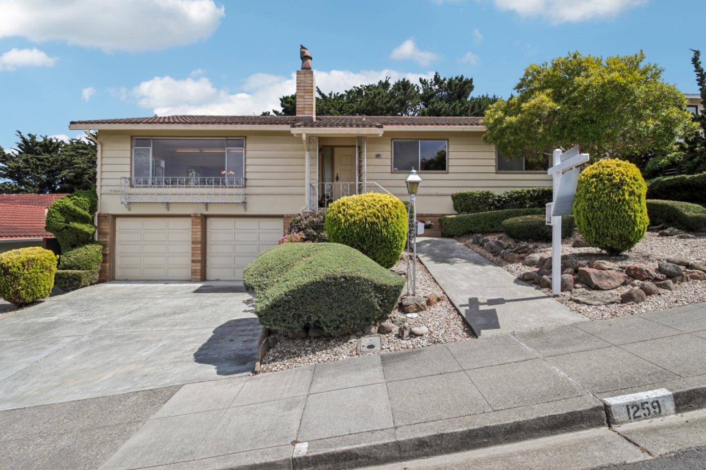 Millbrae, CA 94030,1259 Toyon DR