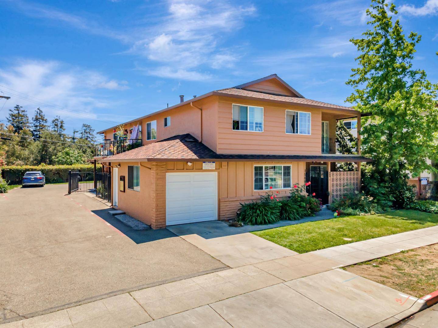 San Jose, CA 95126,1566 Stokes ST