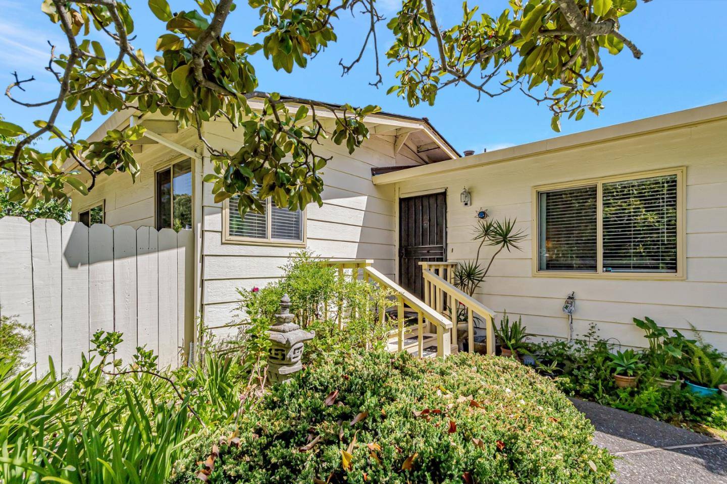 San Jose, CA 95136,259 Mountain Springs DR 259