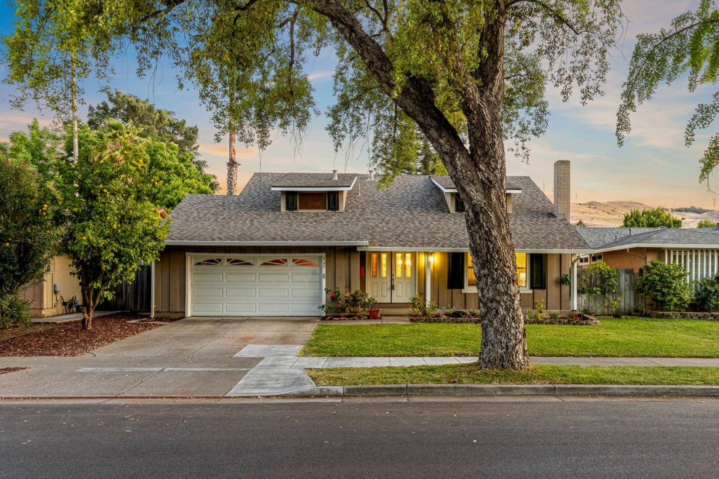 San Jose, CA 95119,6745 San Anselmo WAY