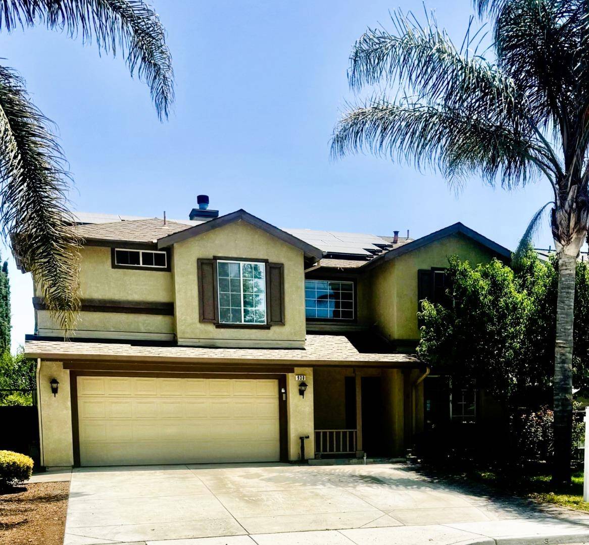 Hollister, CA 95023,930 Talbot DR