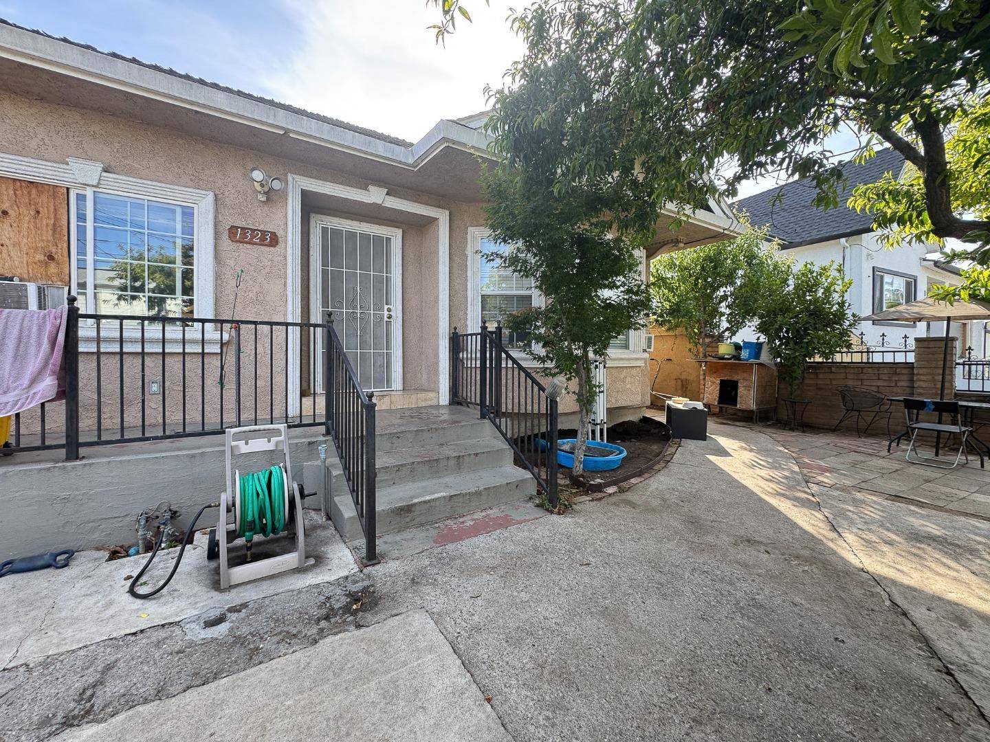 San Jose, CA 95110,1323 S Almaden AVE