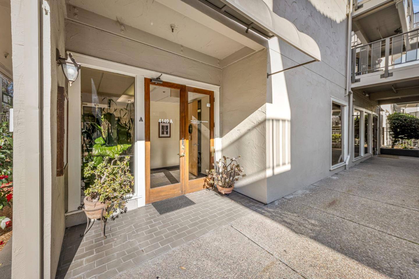 Palo Alto, CA 94306,4149 El Camino WAY