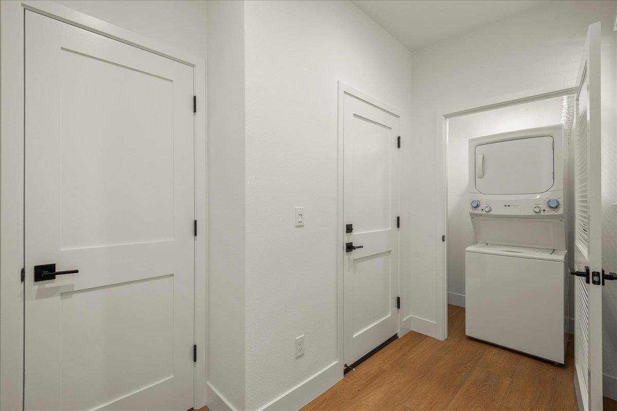 Sunnyvale, CA 94086,224 Carroll ST 7