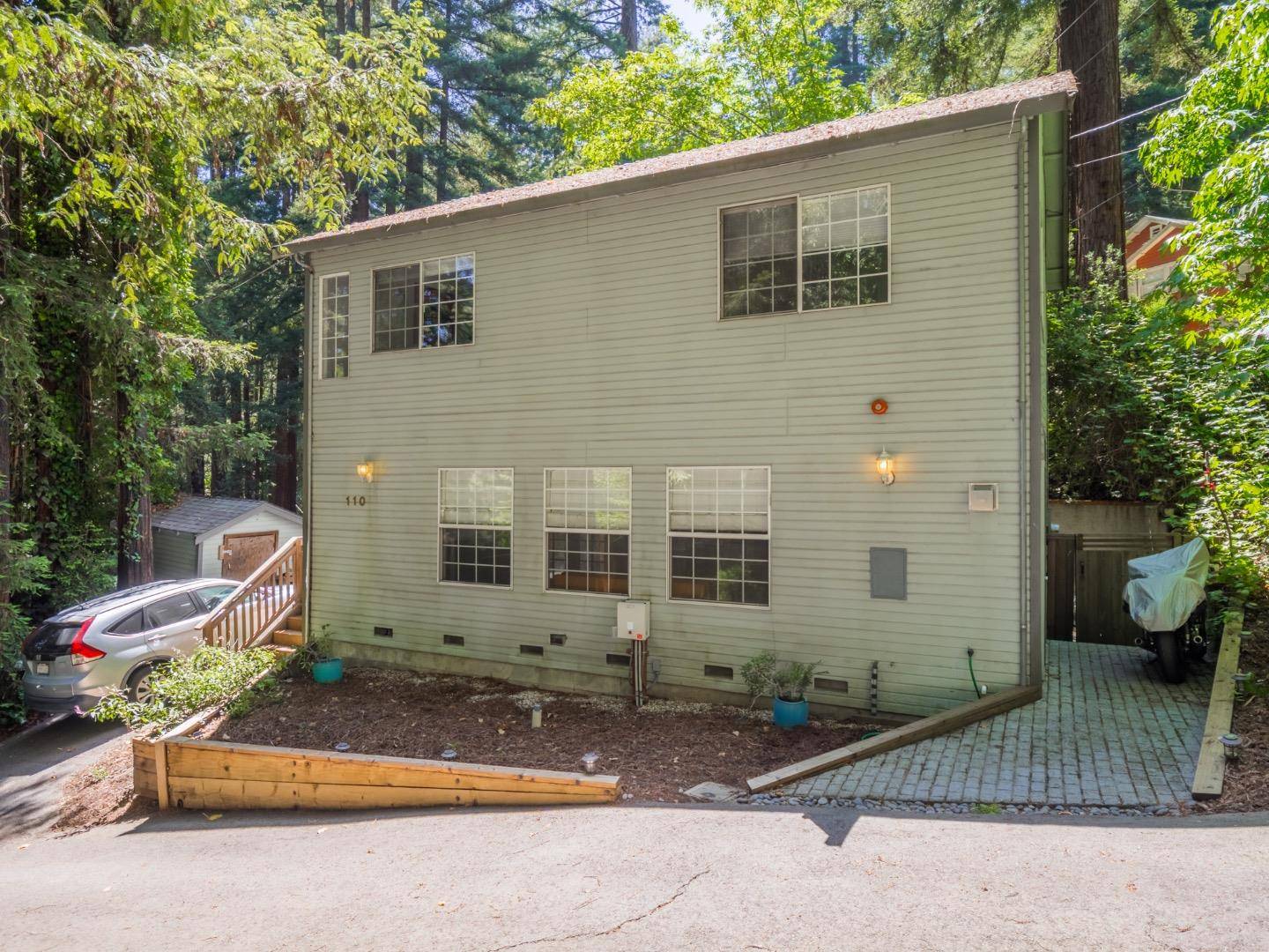 Ben Lomond, CA 95005,110 Azalea WAY
