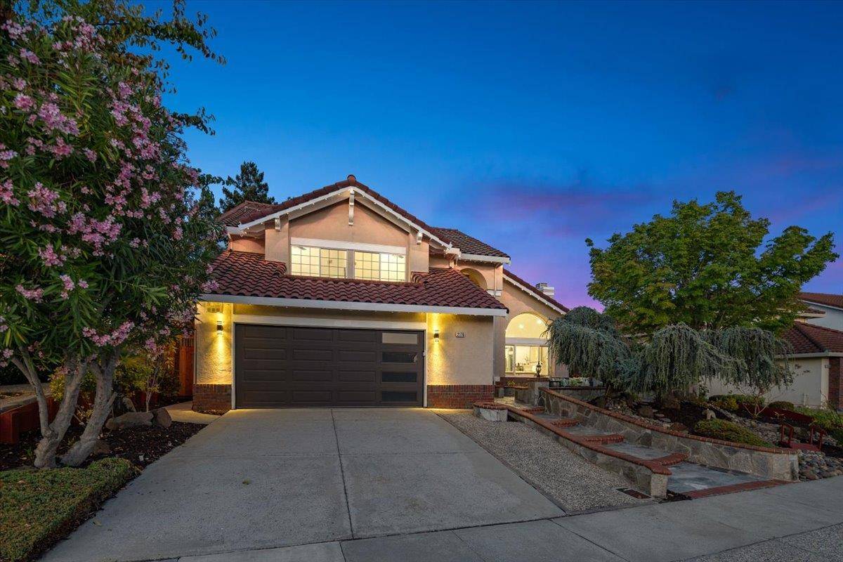 Milpitas, CA 95035,2170 Glenview DR