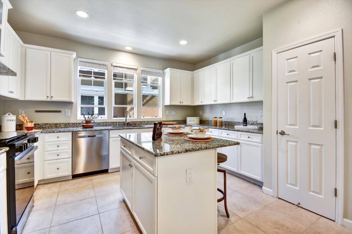 Fremont, CA 94538,2620 Tamalpais TER