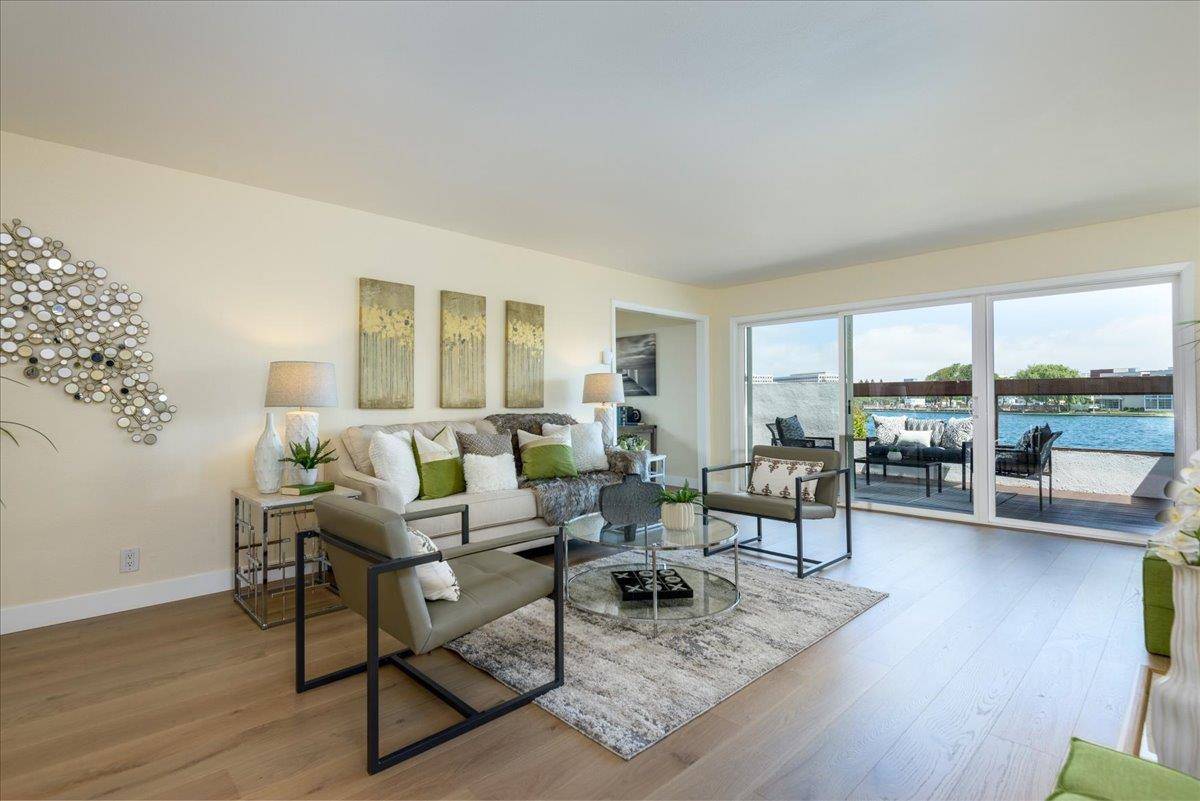 Foster City, CA 94404,933 Lido LN