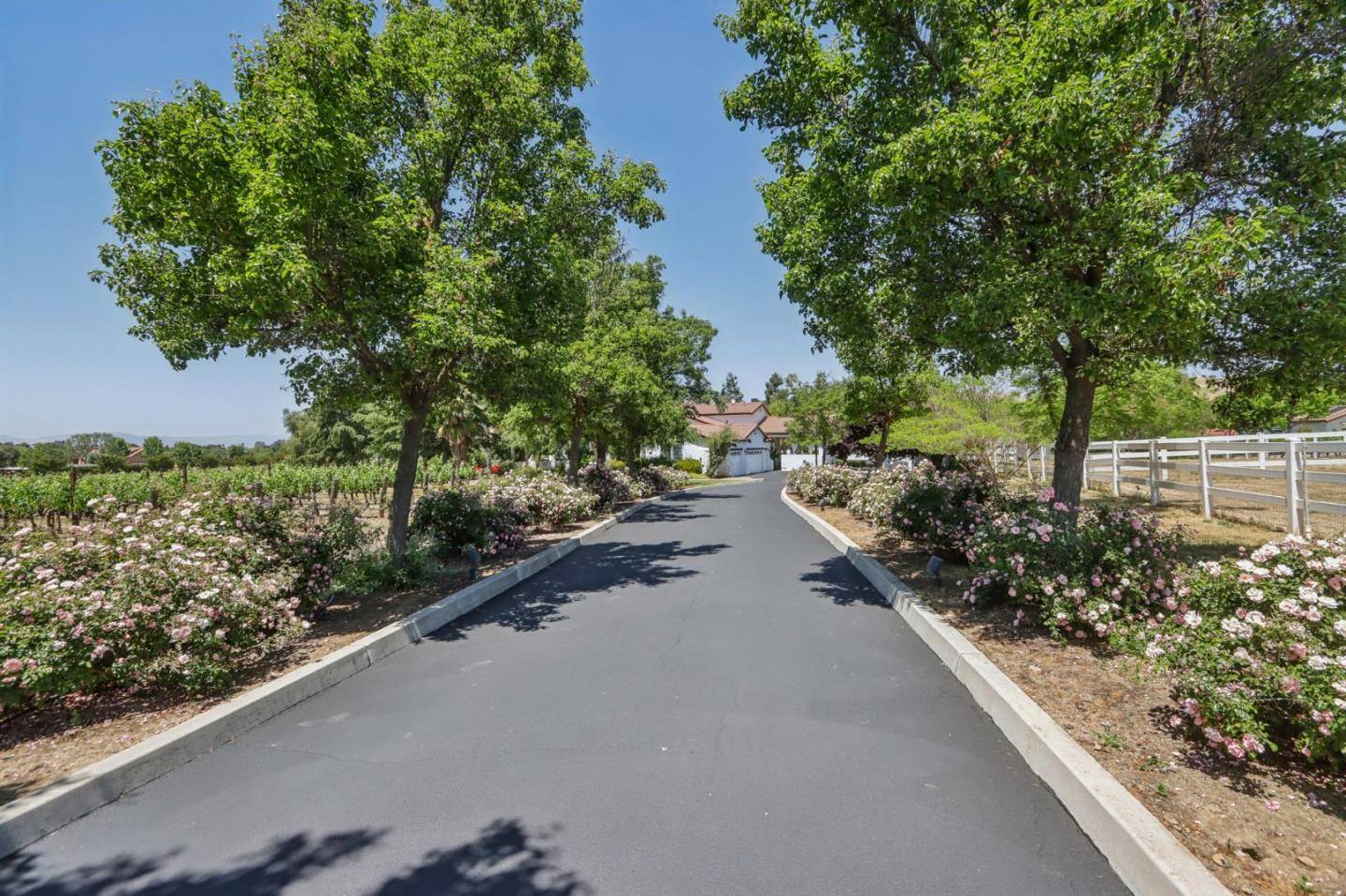 Hollister, CA 95023,1150 Stony Brook DR
