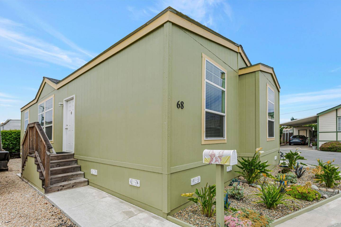 Marina, CA 93933,356 Reservation RD 68