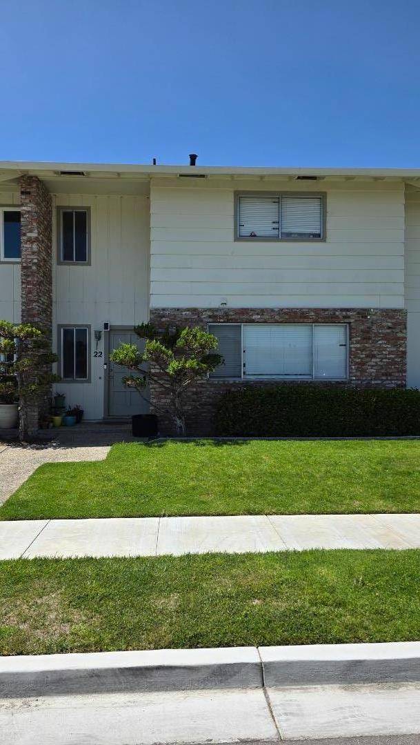 Salinas, CA 93901,637 Carmelita DR 22