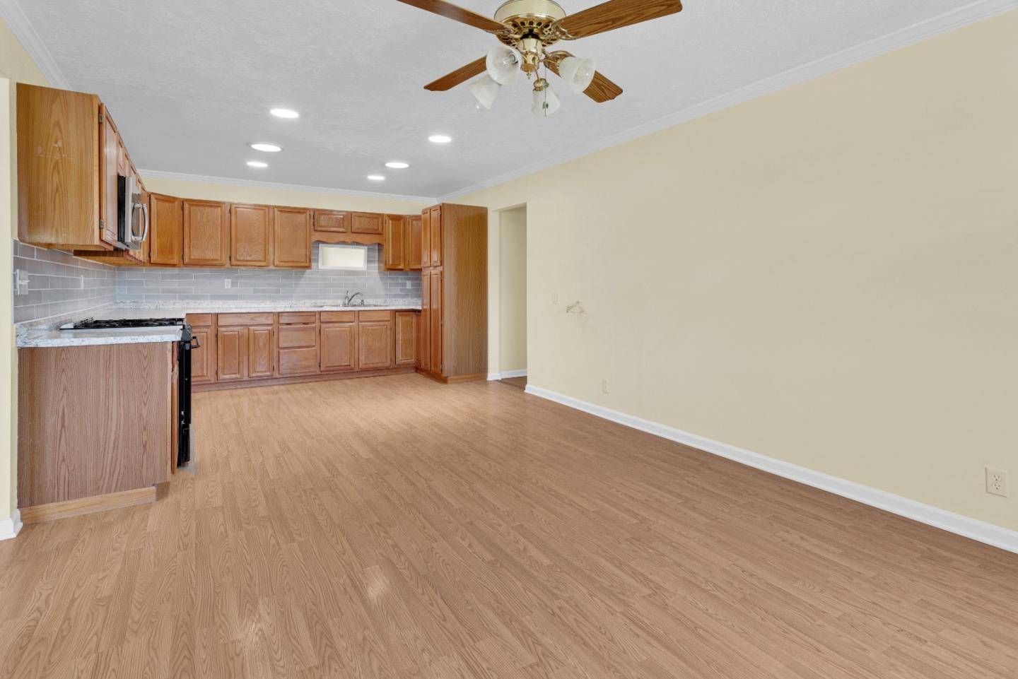 King City, CA 93930,45175 Merritt ST