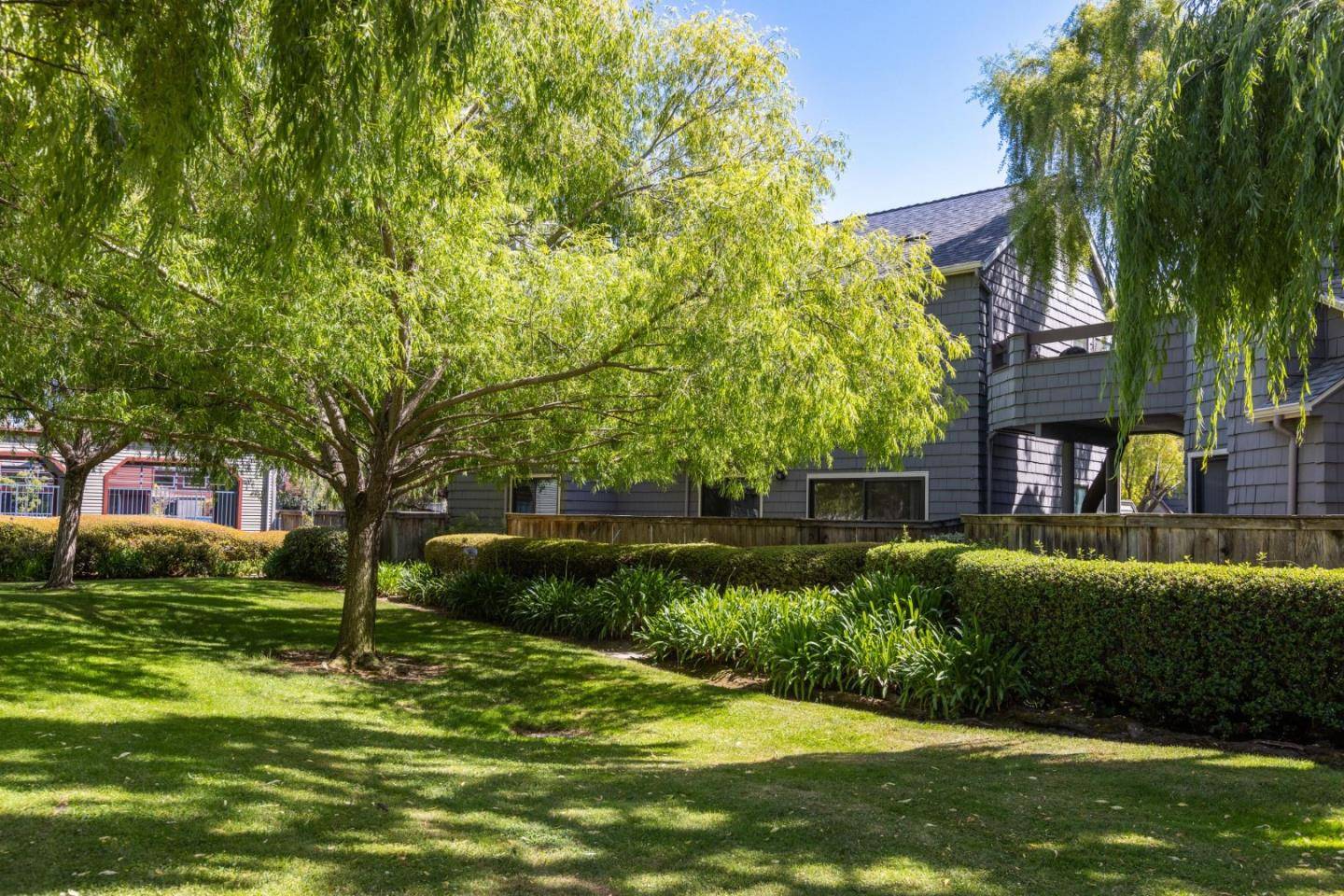 San Mateo, CA 94404,919 Shoreline DR