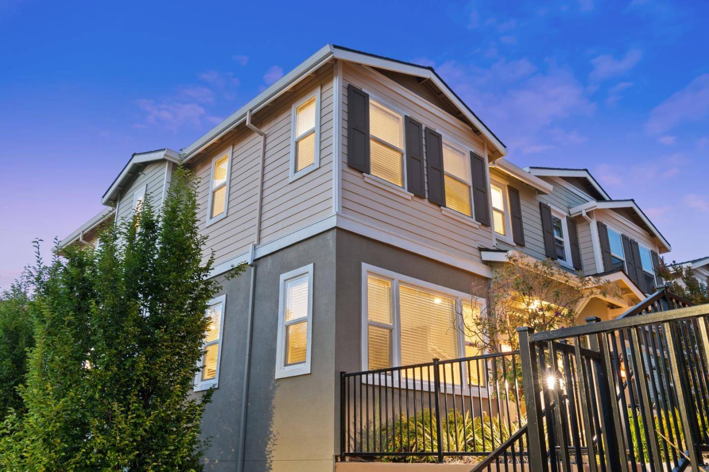 Martinez, CA 94553,701 Tierney PL