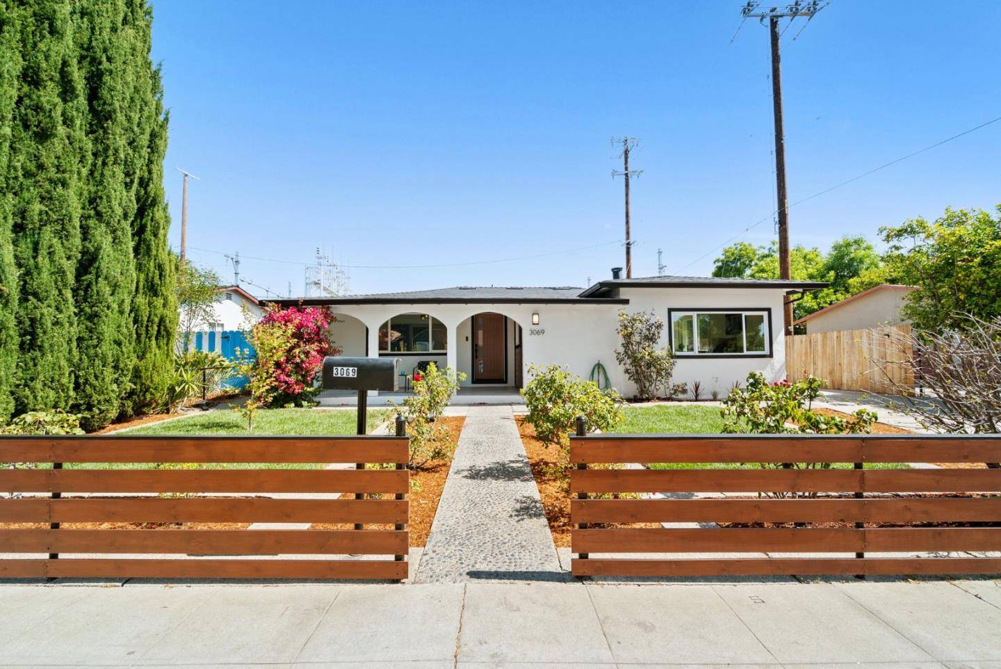 Santa Clara, CA 95051,3069 Agate DR